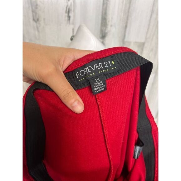 Red forever 21 red skirt - Picture 4 of 5